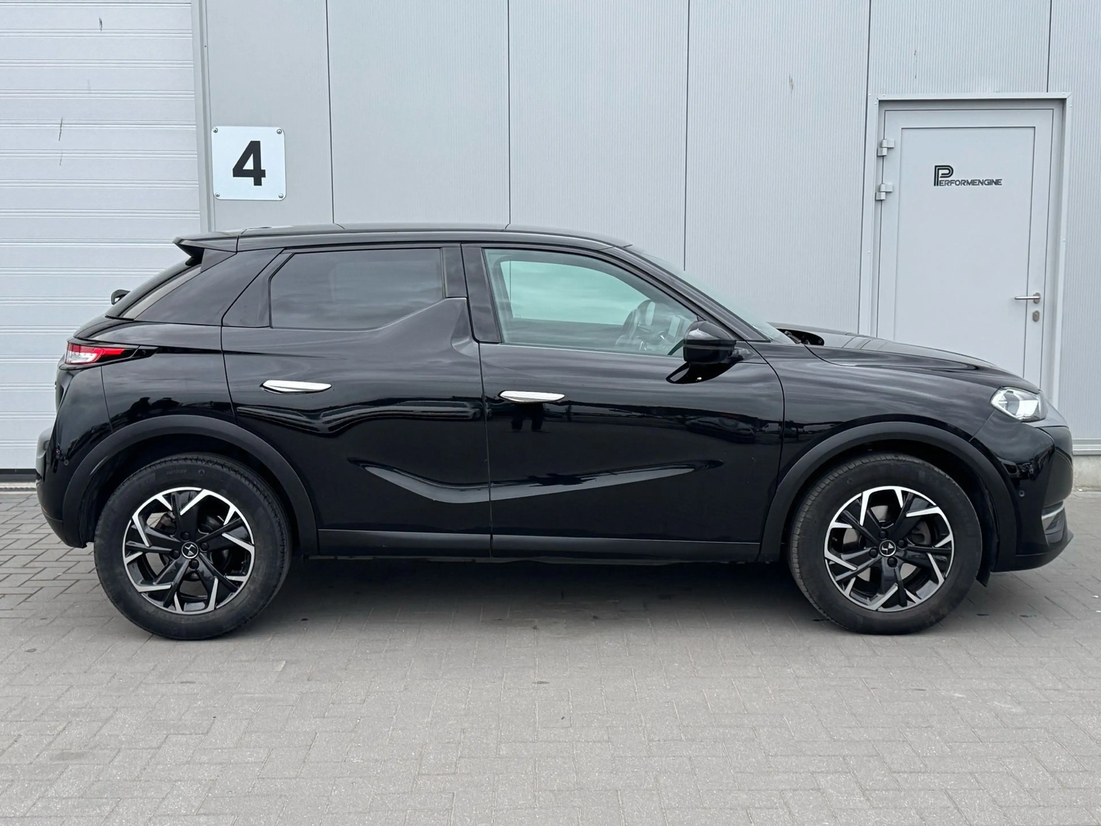 DS Automobiles DS 3 Crossback 1.5 BlueHDi  RIVOLI  // CUIR // GPS // CAMERA — photo 7