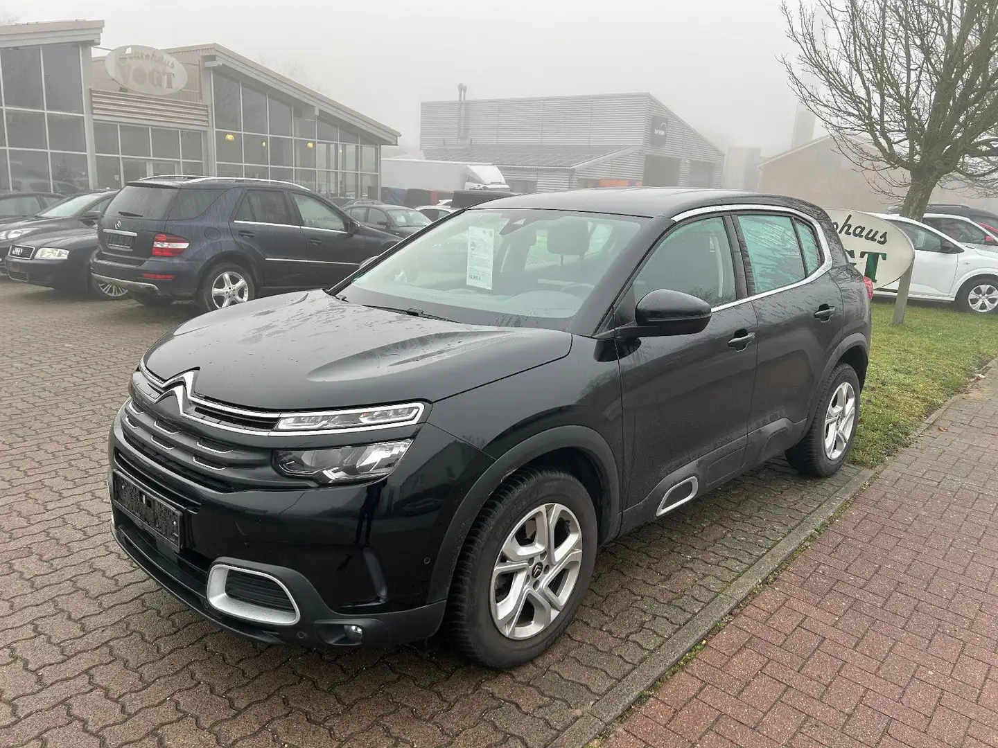 Citroen C5 Aircross Live Pack Schwarz - 1