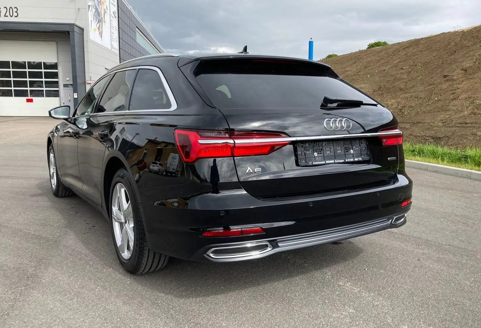 Audi A6 Avant 40 TDI Quatt Sport LED Nav ACC AHK StHz Nero - 2