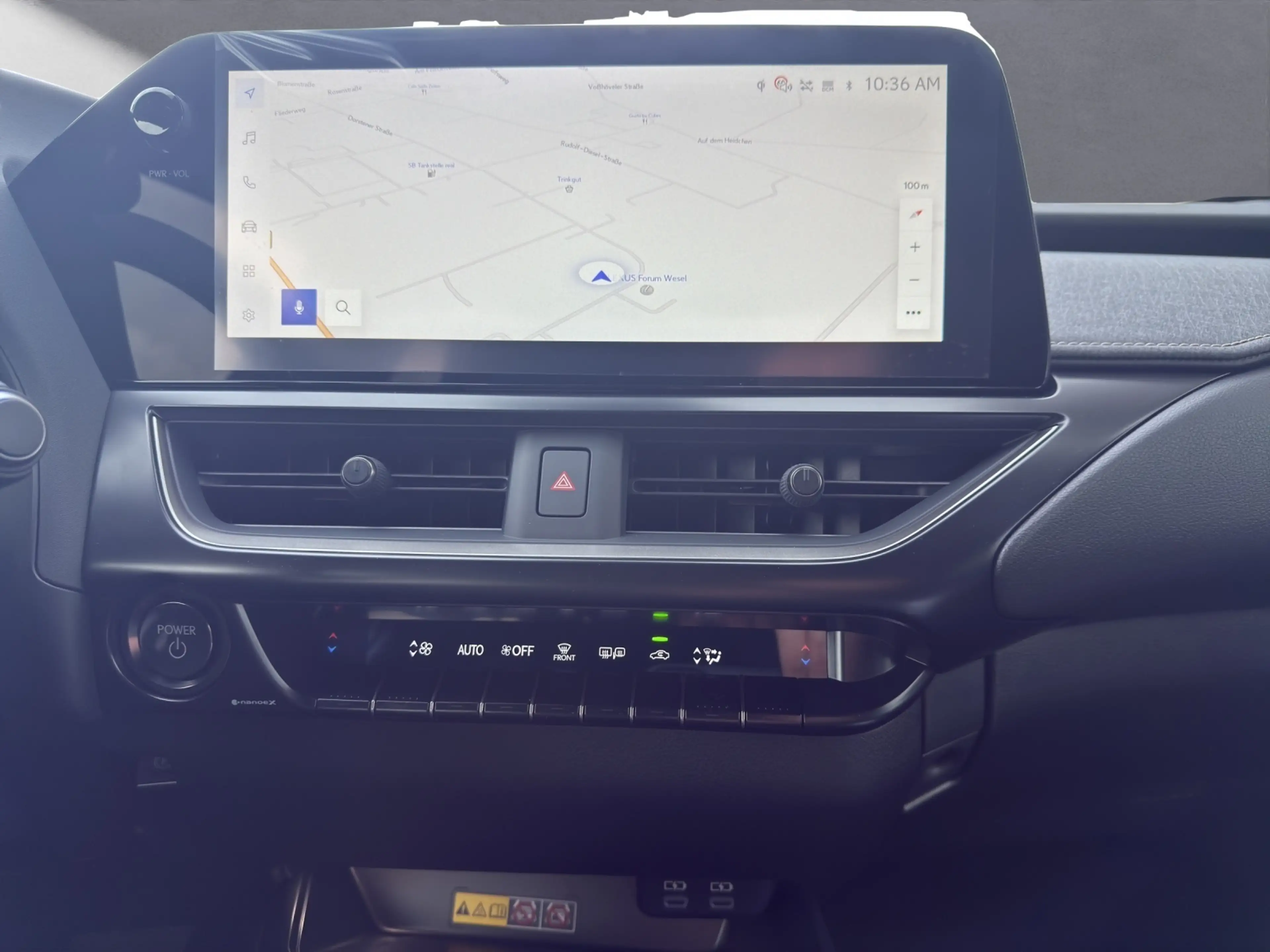 Lexus UX 250h 300 h F Sport Design Tech-Paket — photo 15