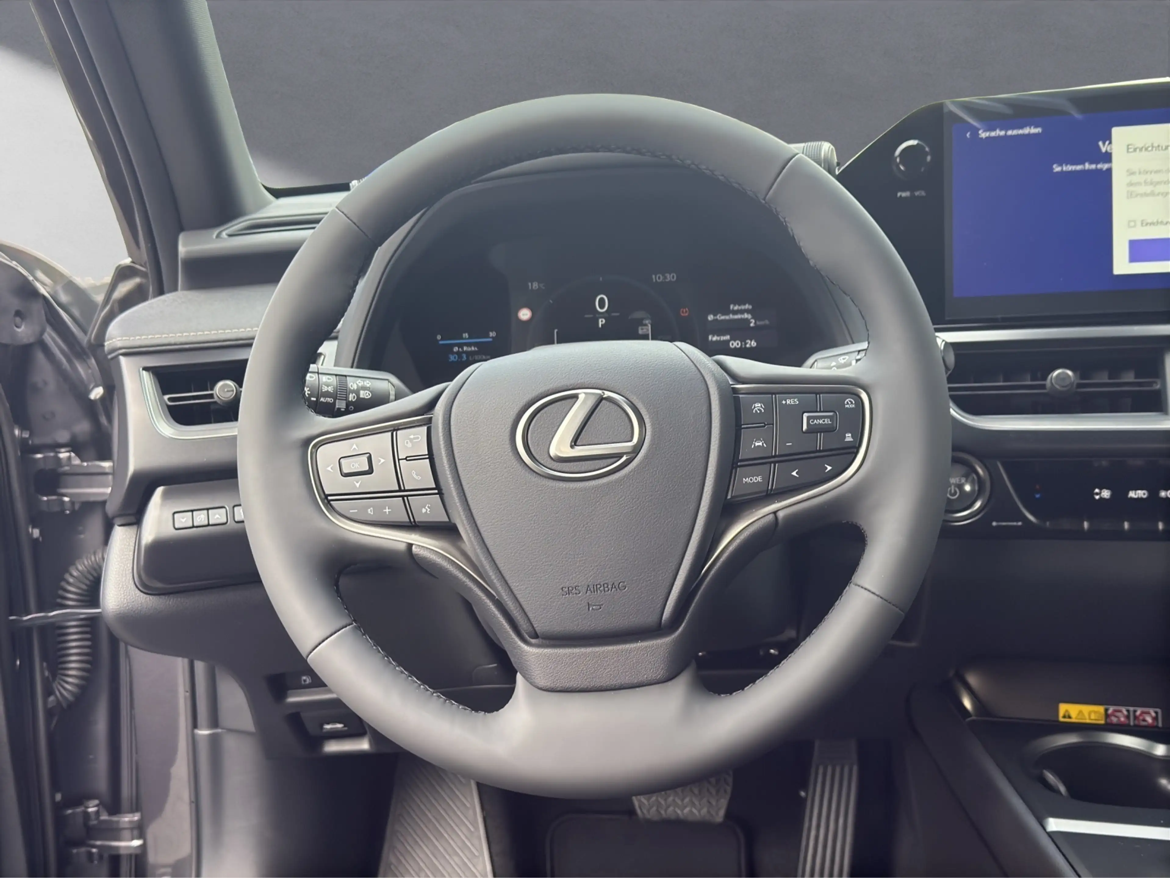 Lexus UX 250h 300 h F Sport Design Tech-Paket — photo 10