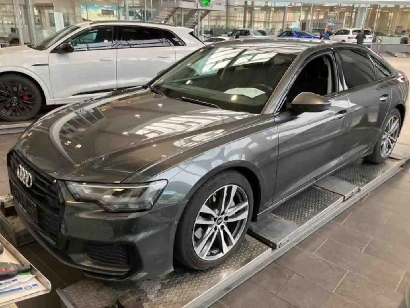 Audi A6 45 TFSI quattro S line AHK Stdhz Grigio - 2