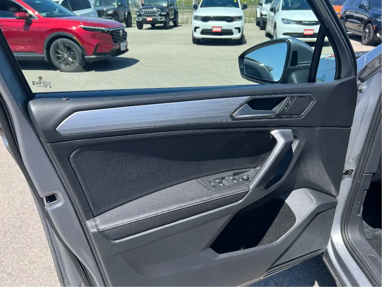 Volkswagen Tiguan снимка Volkswagen Tiguan