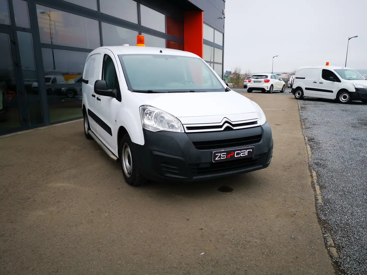 Citroen Berlingo BLUEHDi 75 cv CONFORT Blanco - 2