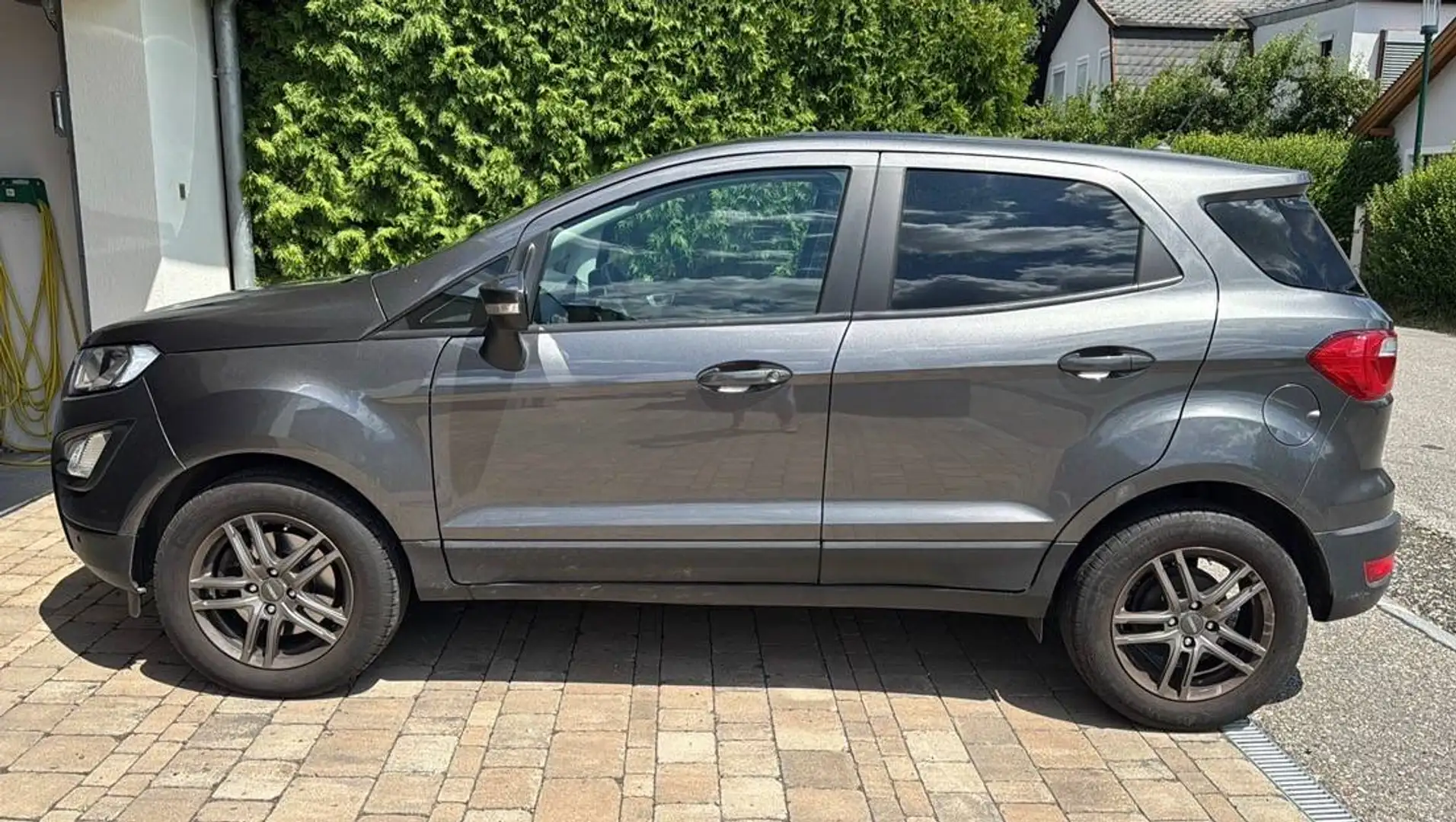 Ford EcoSport EcoSport 1,0 EcoBoost Trend Trend Grau - 2