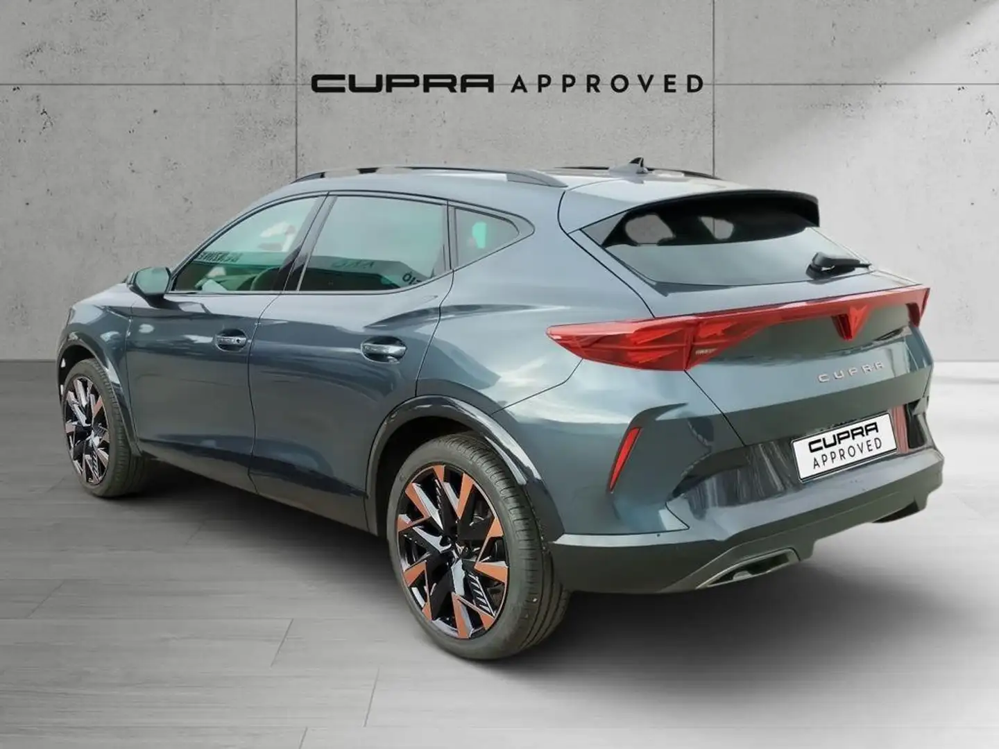 CUPRA Formentor 1.5 eTSI 150 DSG Gris - 2