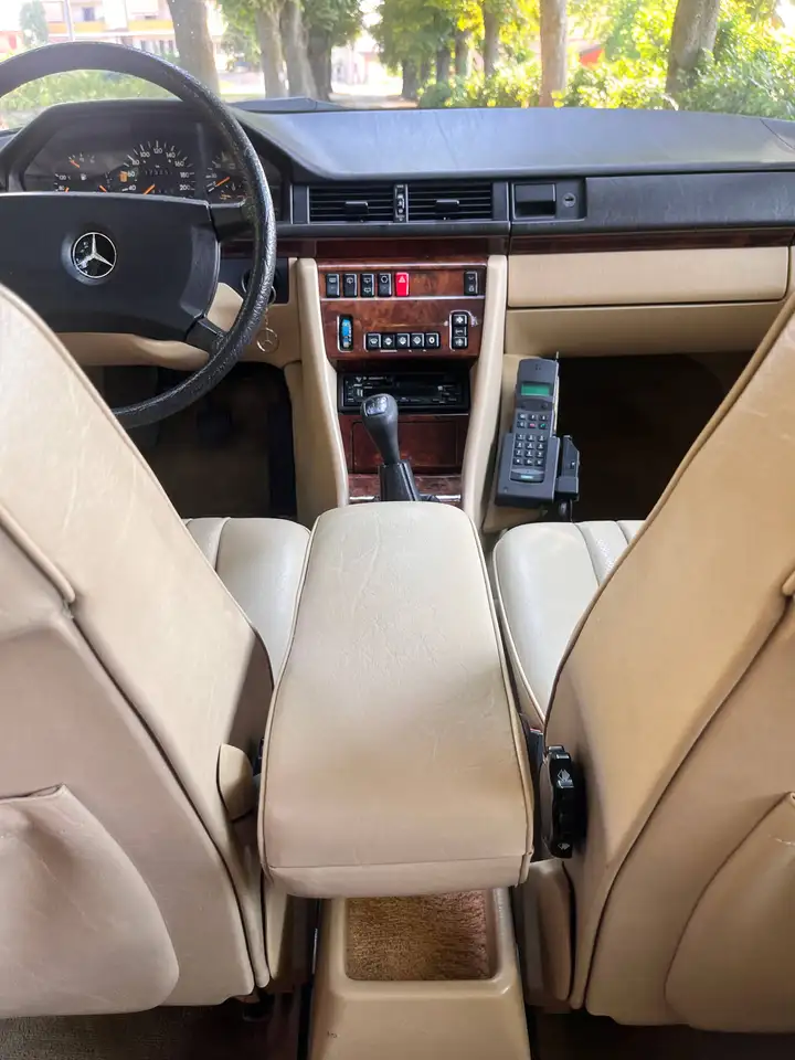 Mercedes-Benz E 200 E SW 200 TE, foto 4