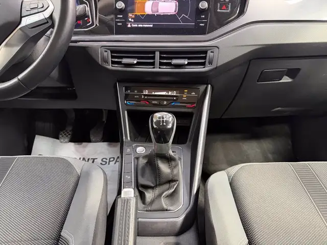 Volkswagen Polo view 13