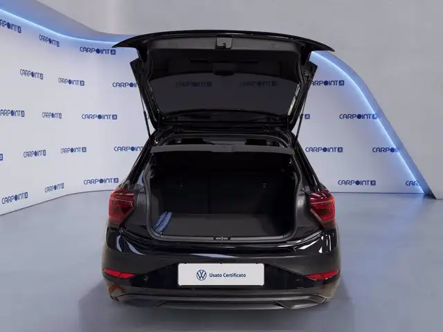 Volkswagen Polo view 19