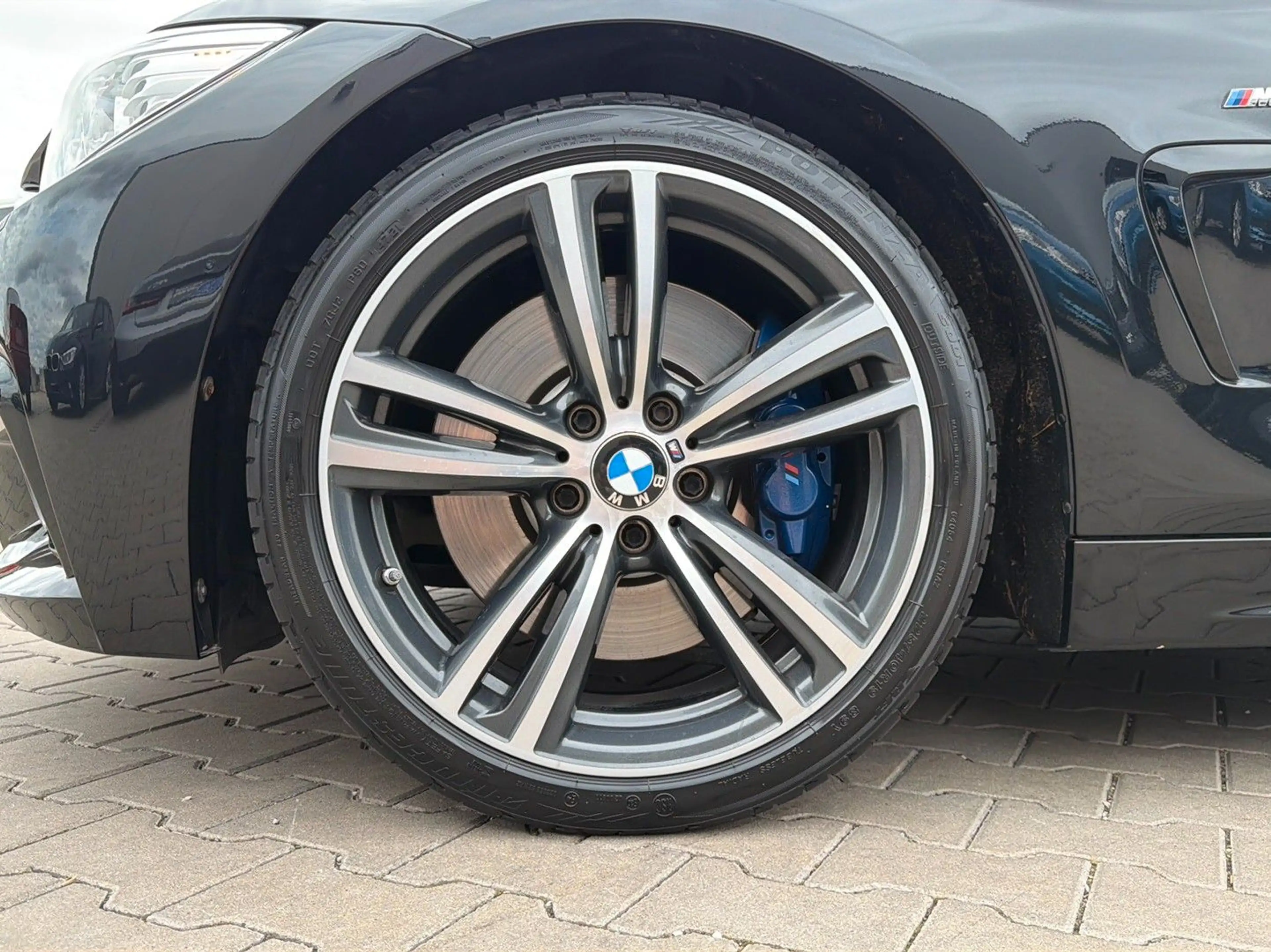 BMW 440 i Cabrio M-Sport LED H&K HUD RFK Individual — photo 32