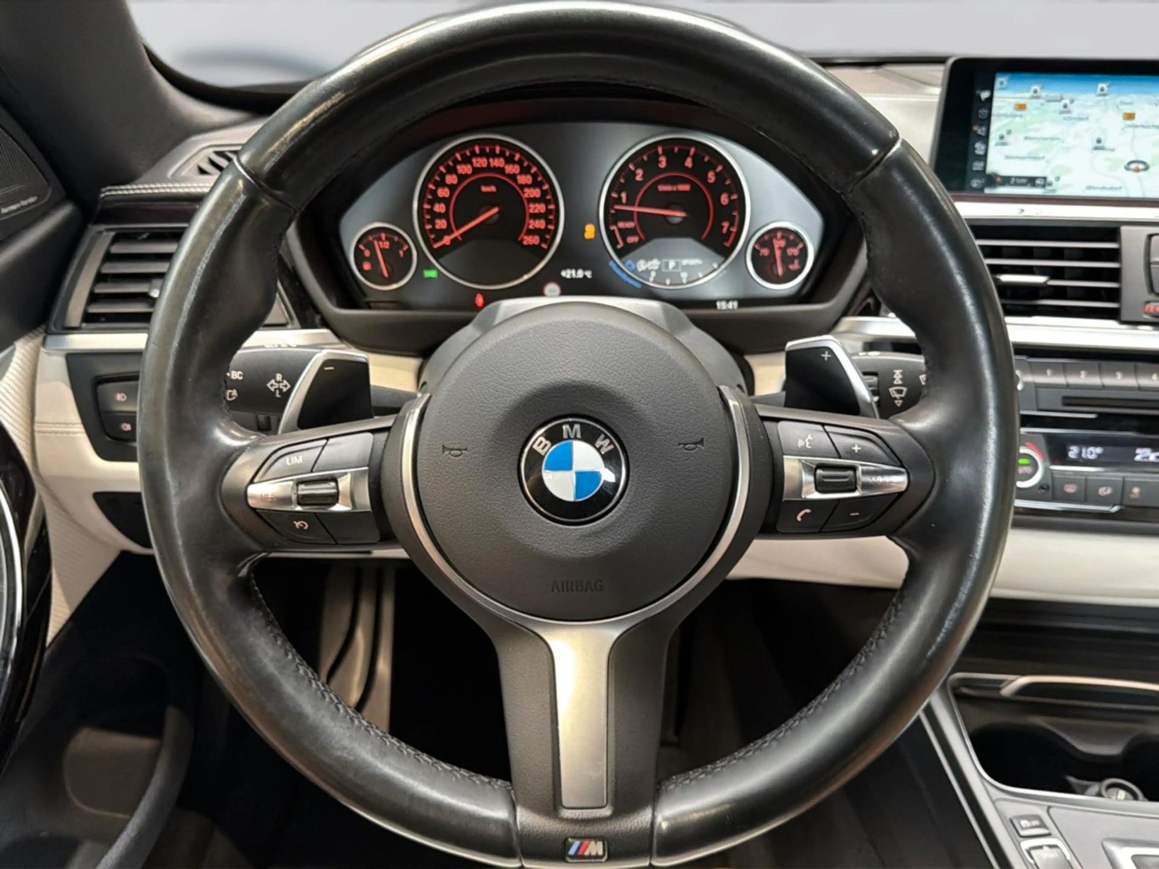 BMW 440 i Cabrio M-Sport LED H&K HUD RFK Individual — photo 18