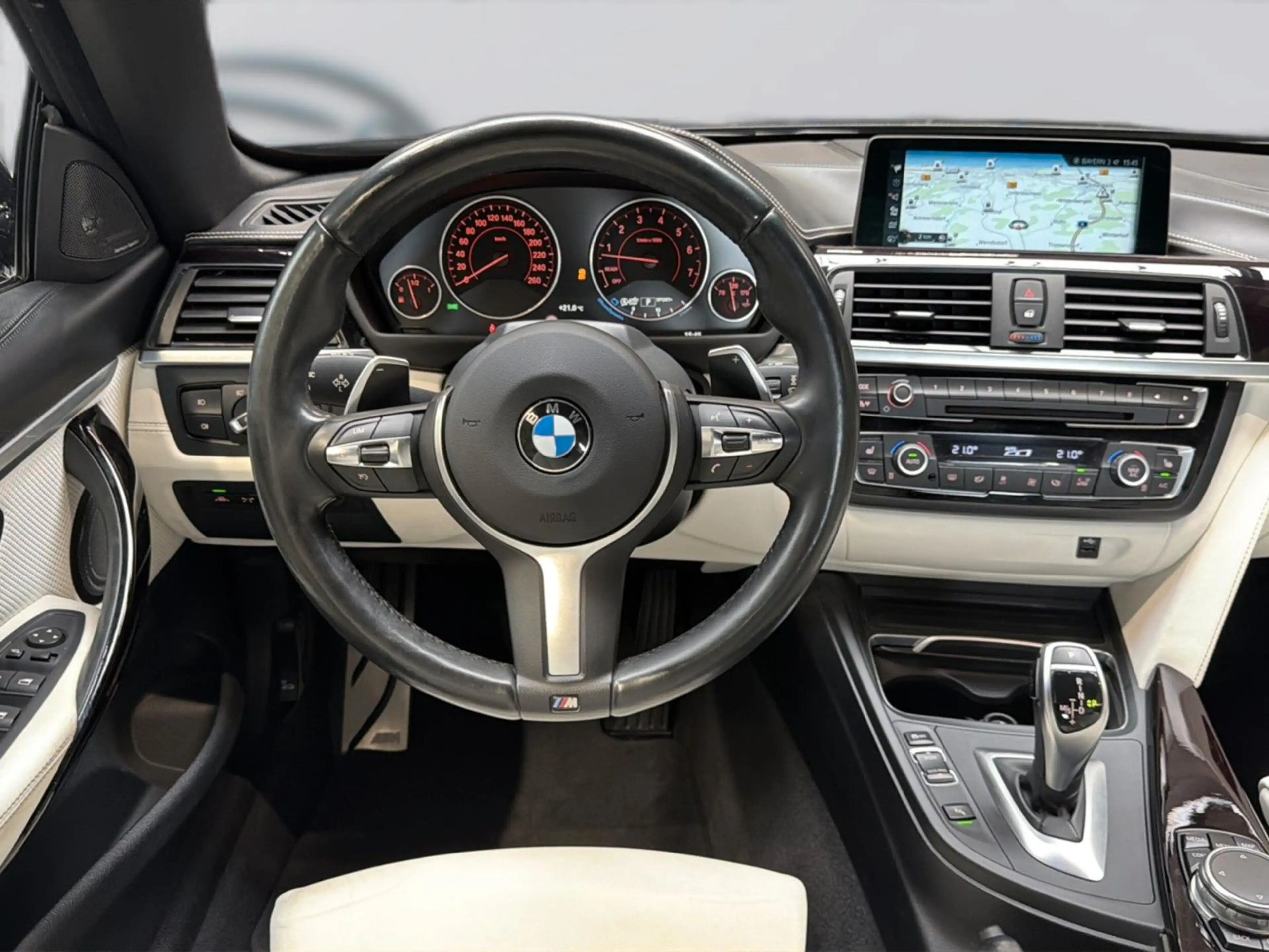 BMW 440 i Cabrio M-Sport LED H&K HUD RFK Individual — photo 17
