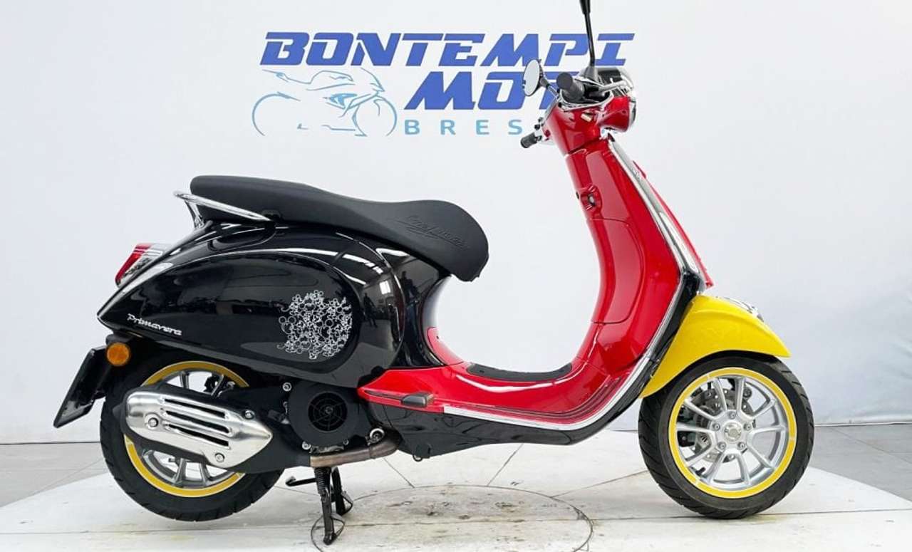 Vespa Primavera 125 2024 - DISNEY MICKEY MOUSE EDITION BY VESPA