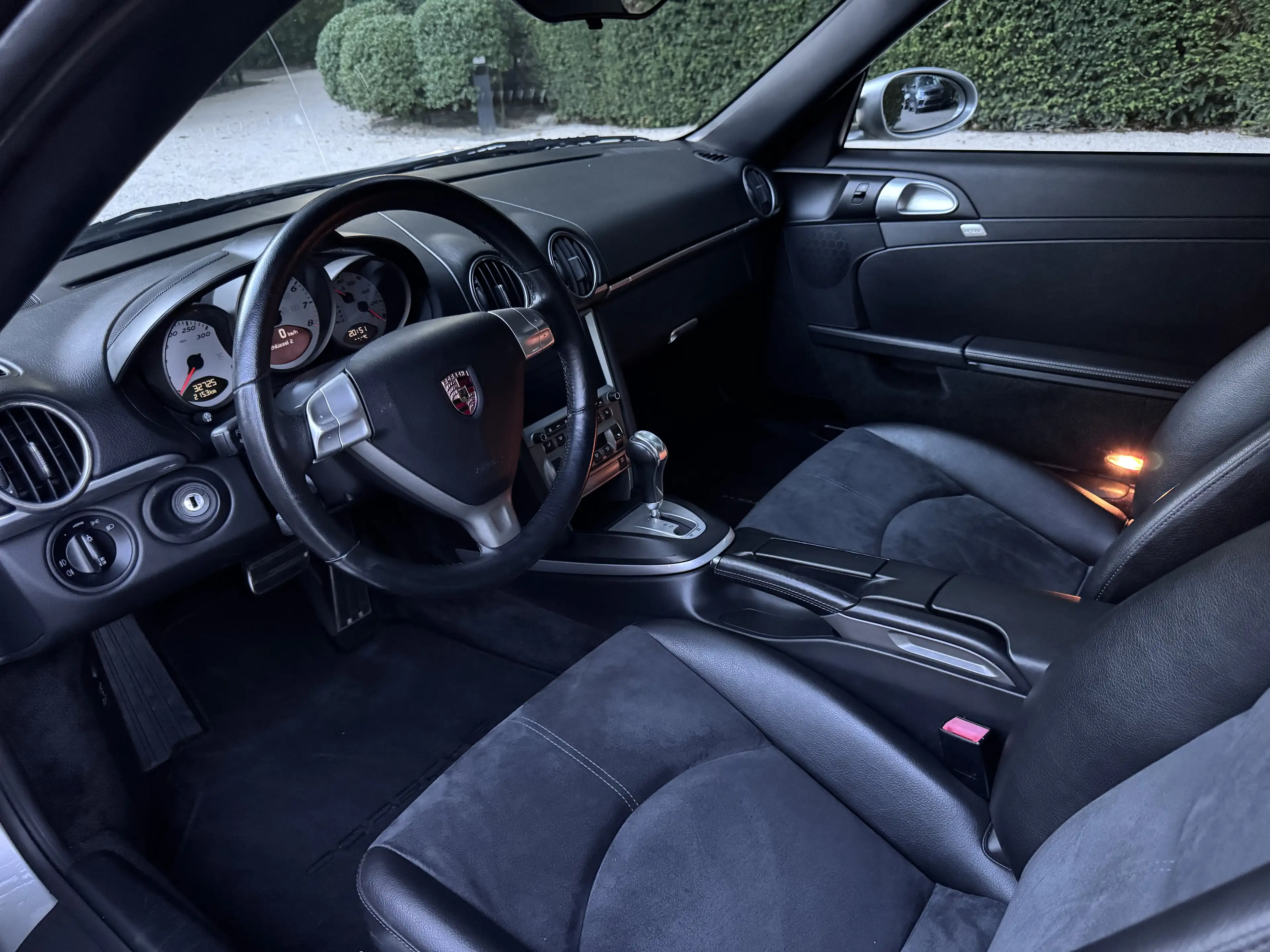 Porsche Cayman S 3.4 • 295 PK • 32.715 KM • Full History • Tiptronic — photo 11