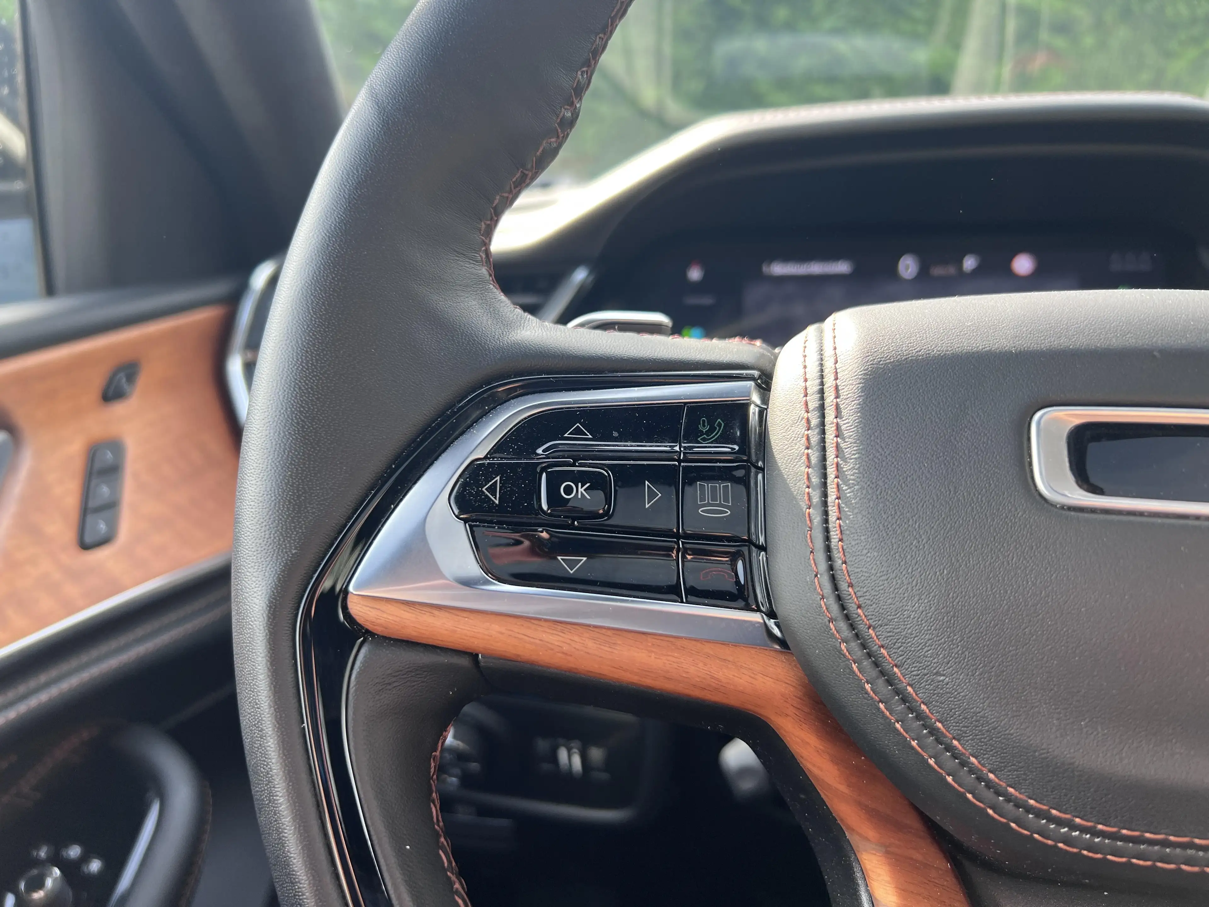 Jeep Grand Cherokee Summit PHEV — photo 13
