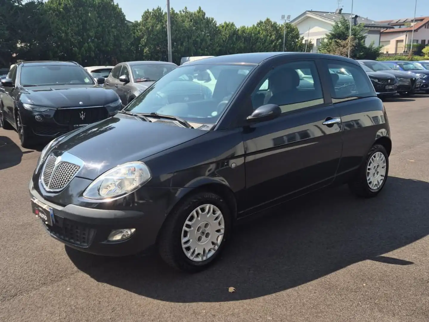 Lancia Ypsilon Ypsilon II 2003 1.2 8v Oro Nero - 1
