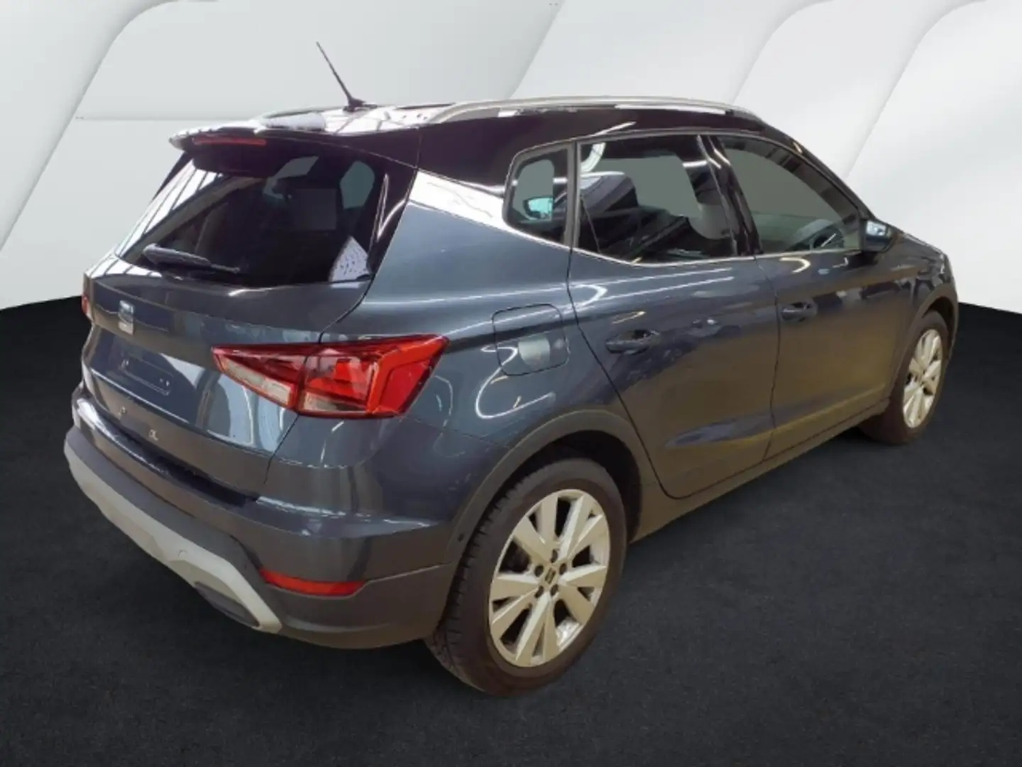 SEAT Arona Xperience 1.0 TSI DSG LED ACC CAM Allwetter Grau - 2