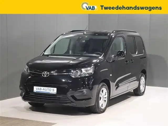 Toyota Proace city verso swb 1.2 pure tech family