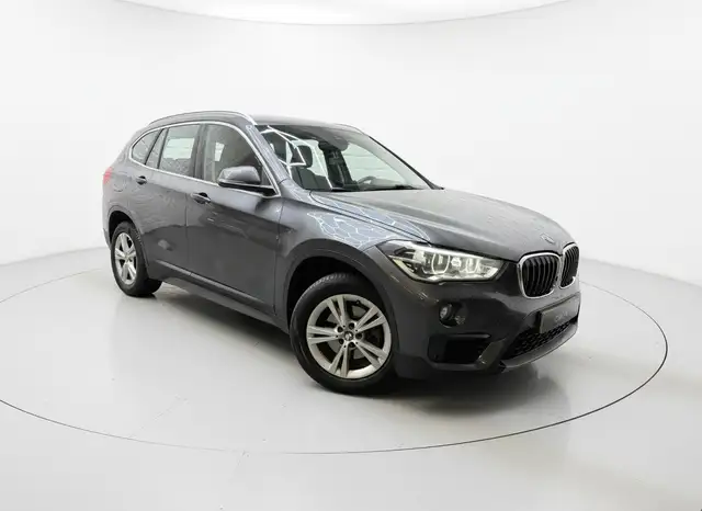BMW X1 view 2