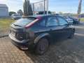 Ford Focus 1,6TDCi 66kW DPF Style Schwarz - thumbnail 4