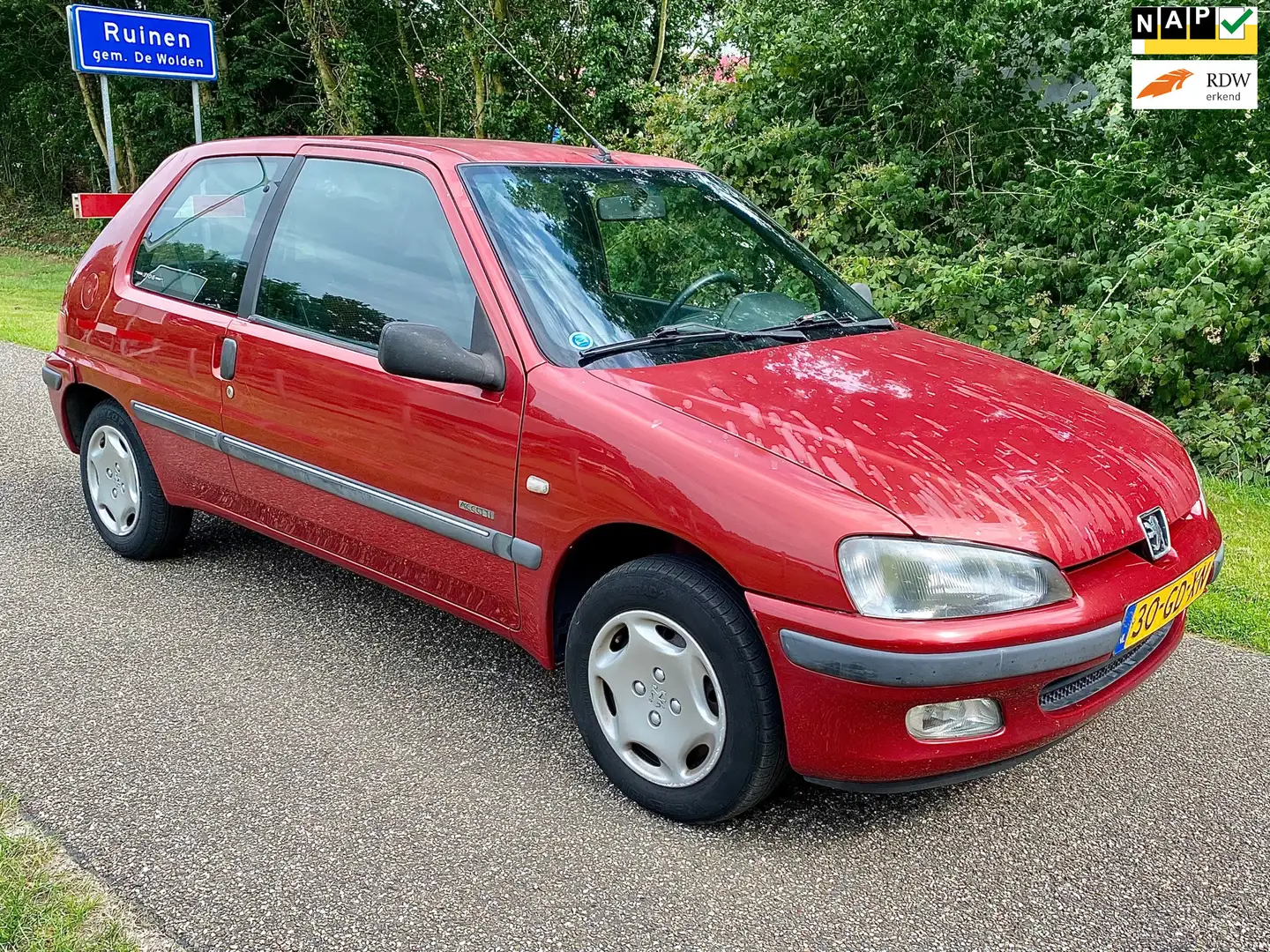 Peugeot 106 1.1 Accent X APK 03-05-2026 Rood - 1