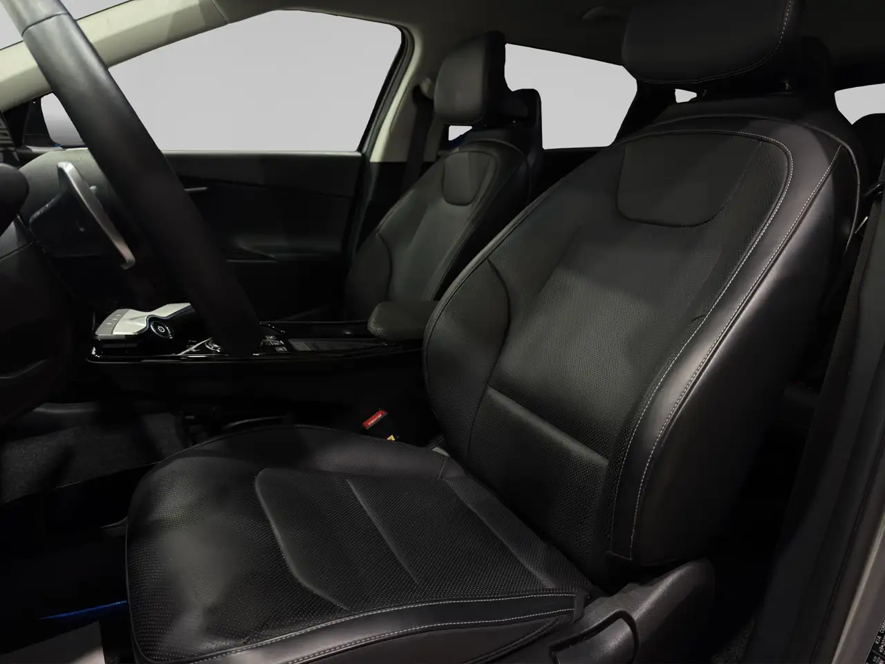 Kia EV6 EARTH 77 kWh ***LEATHER*HEATED SEATS & STEERING*** 10