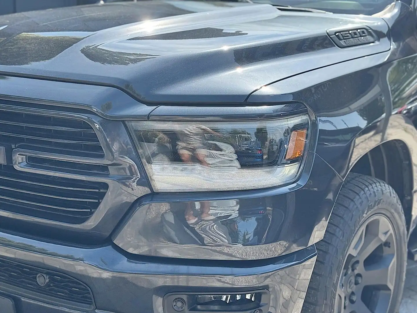 Dodge RAM 5.7 V8 HEMI Night Edition 4x4  LPG AXLE LOCK Grau - 2