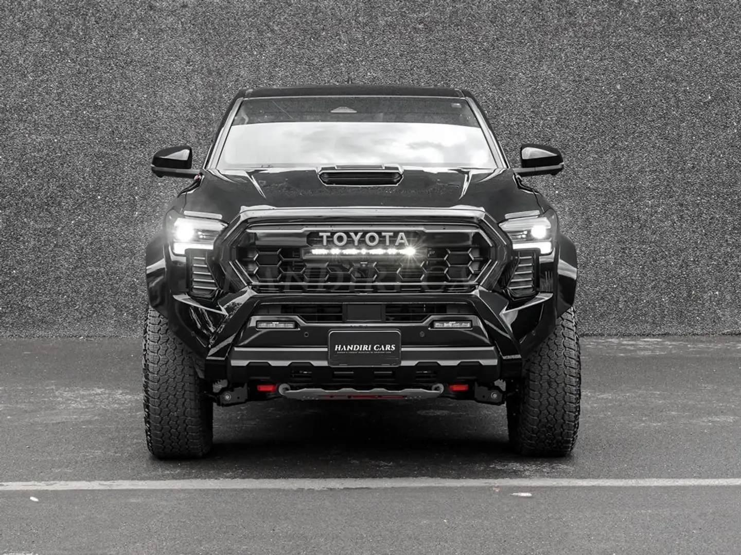 Toyota Tacoma 2025 TRD PRO 4x4 € 81500 +ISODYNAMIC RED SEATS Schwarz - 2