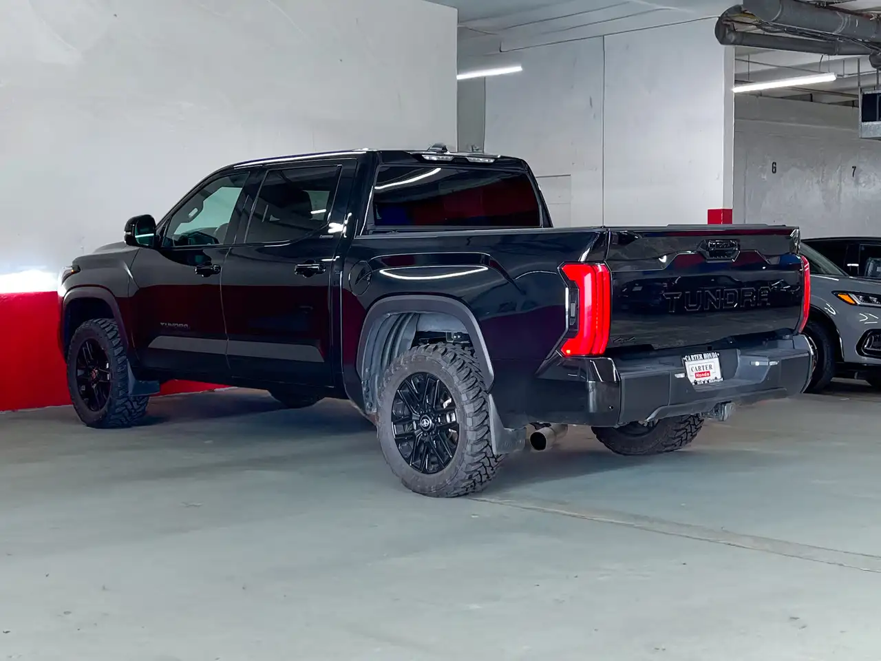 Toyota Tundra снимка Toyota Tundra