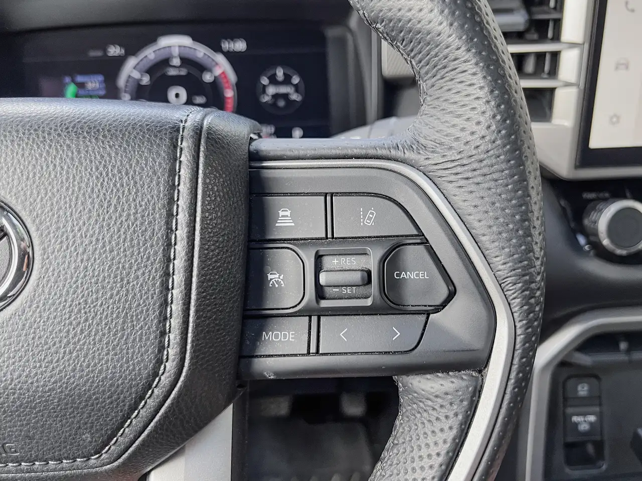 Toyota Tundra снимка Toyota Tundra