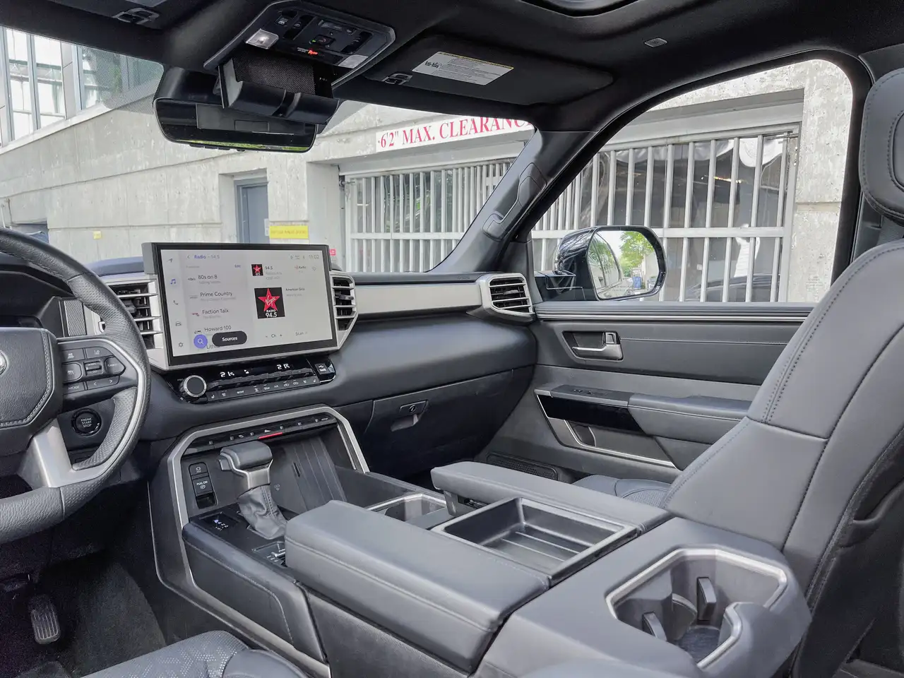 Toyota Tundra снимка Toyota Tundra