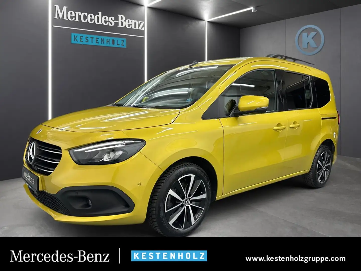 Mercedes-Benz T-Class T 180 STYLE Standard LED AHK Keyl-GO Kamera PTS Sárga - 1