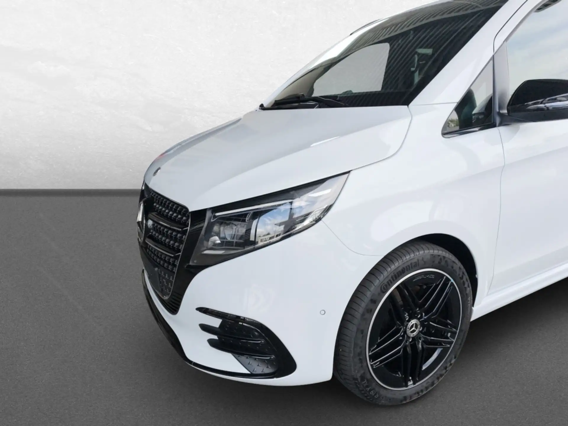 벤츠 Mercedes-Benz V-Class V 300 2025 화이트 사진 4