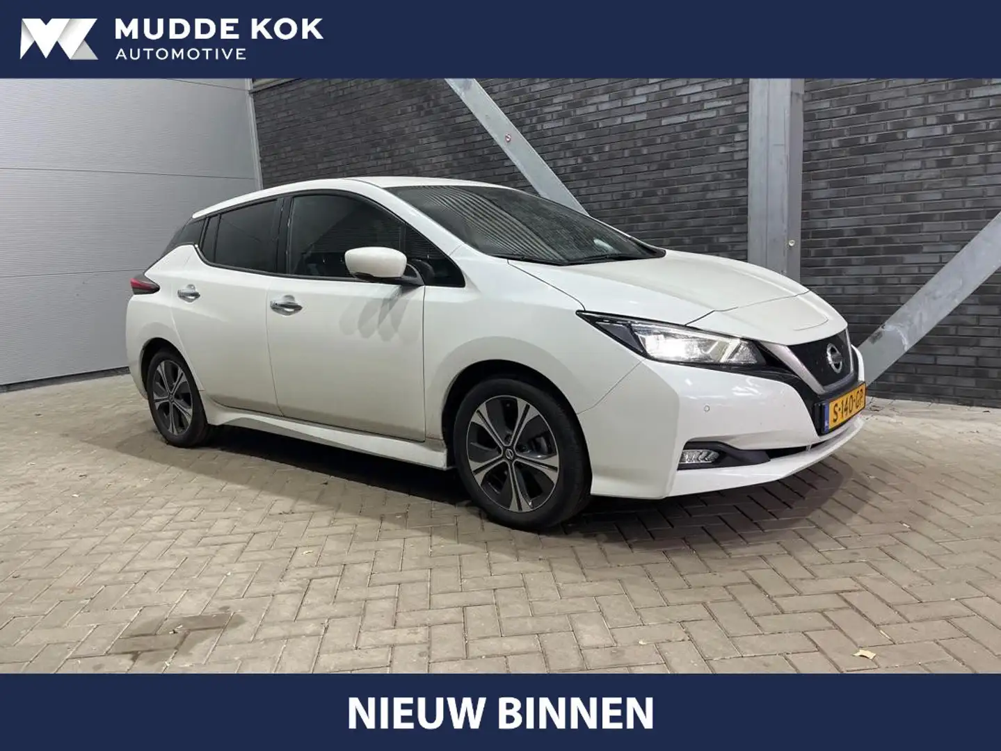Nissan Leaf Business Executive 40 kWh | 360° Camera | Stoelver Wit - 1