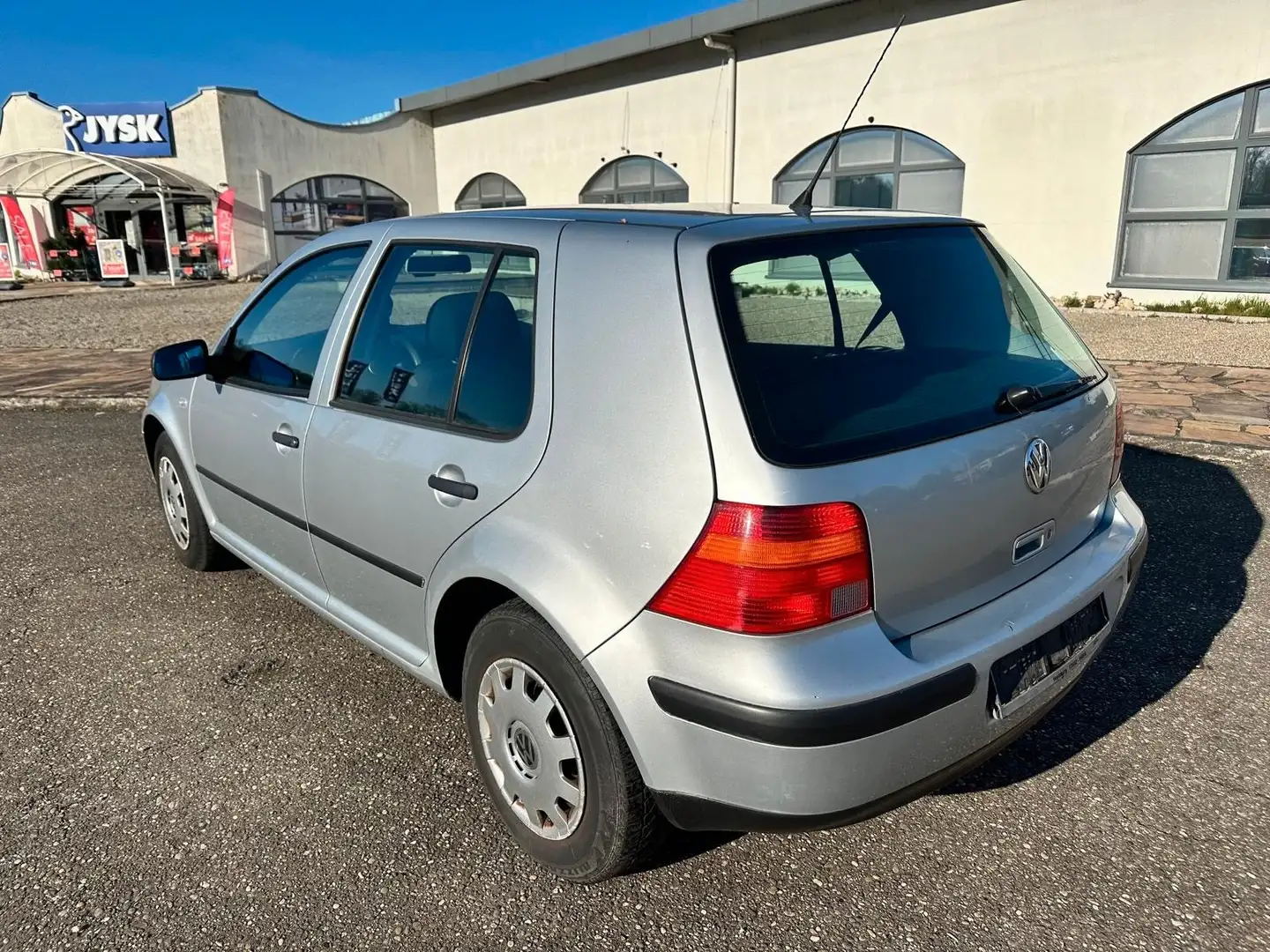 Volkswagen Golf 1.4 Benzin Klima 5 Trg. Silber - 2