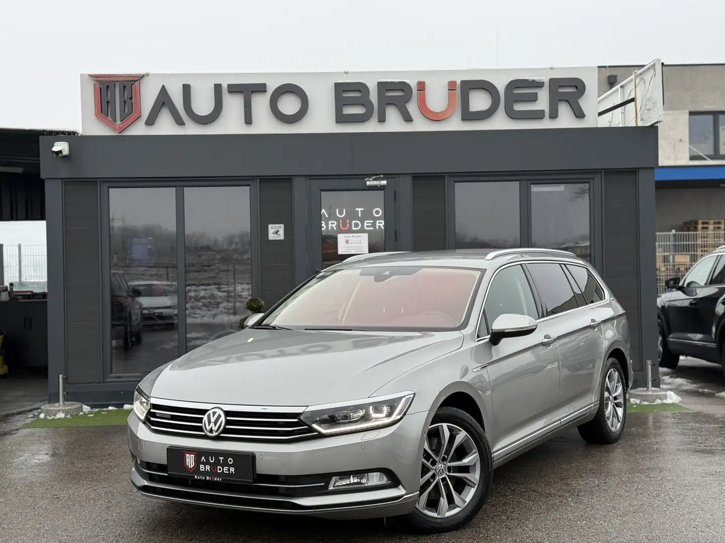 Volkswagen Passat Variant Highline BMT/Start-Stopp 4Motion Grau - 1