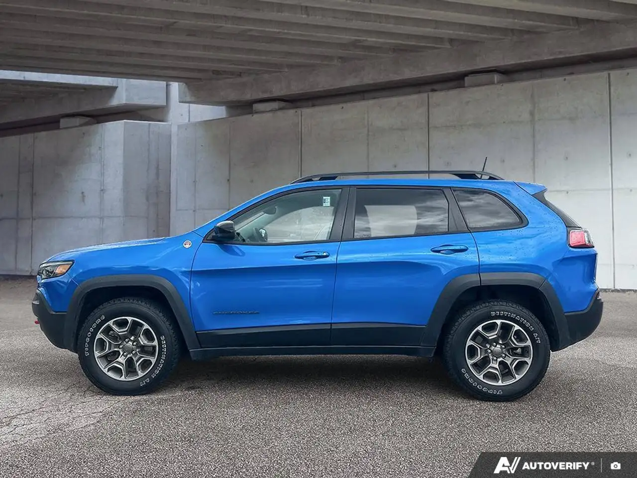 Jeep Cherokee снимка Jeep Cherokee