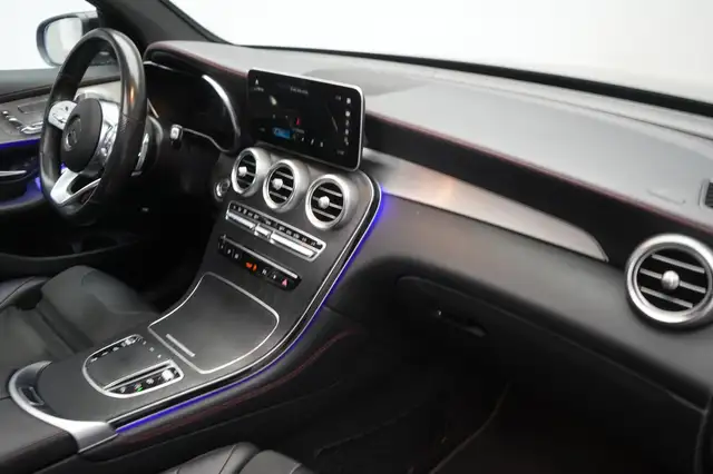 Mercedes-Benz GLC view 8