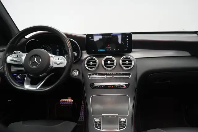 Mercedes-Benz GLC view 13