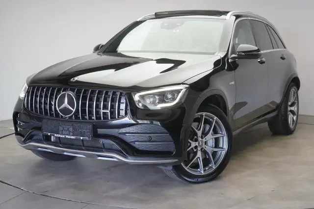 Mercedes-Benz GLC view 3