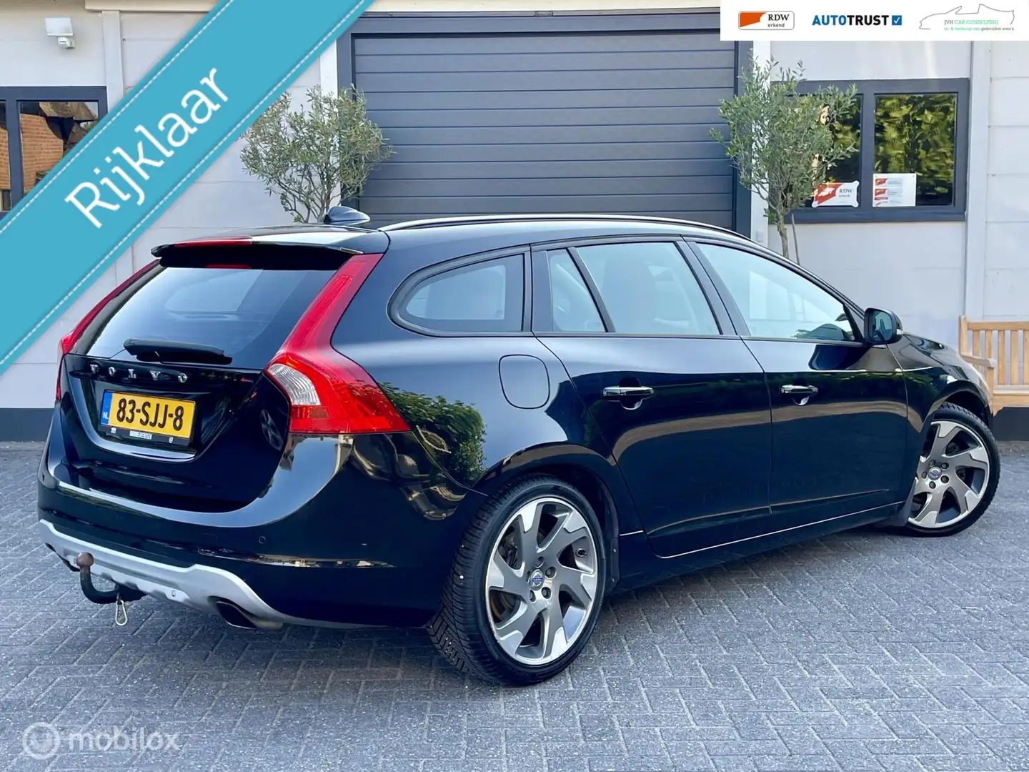 Volvo V60 180pk T4 AUTOMAAT|RIJKLAAR|LEER|THAAK|NAP|GARANTY! Noir - 2