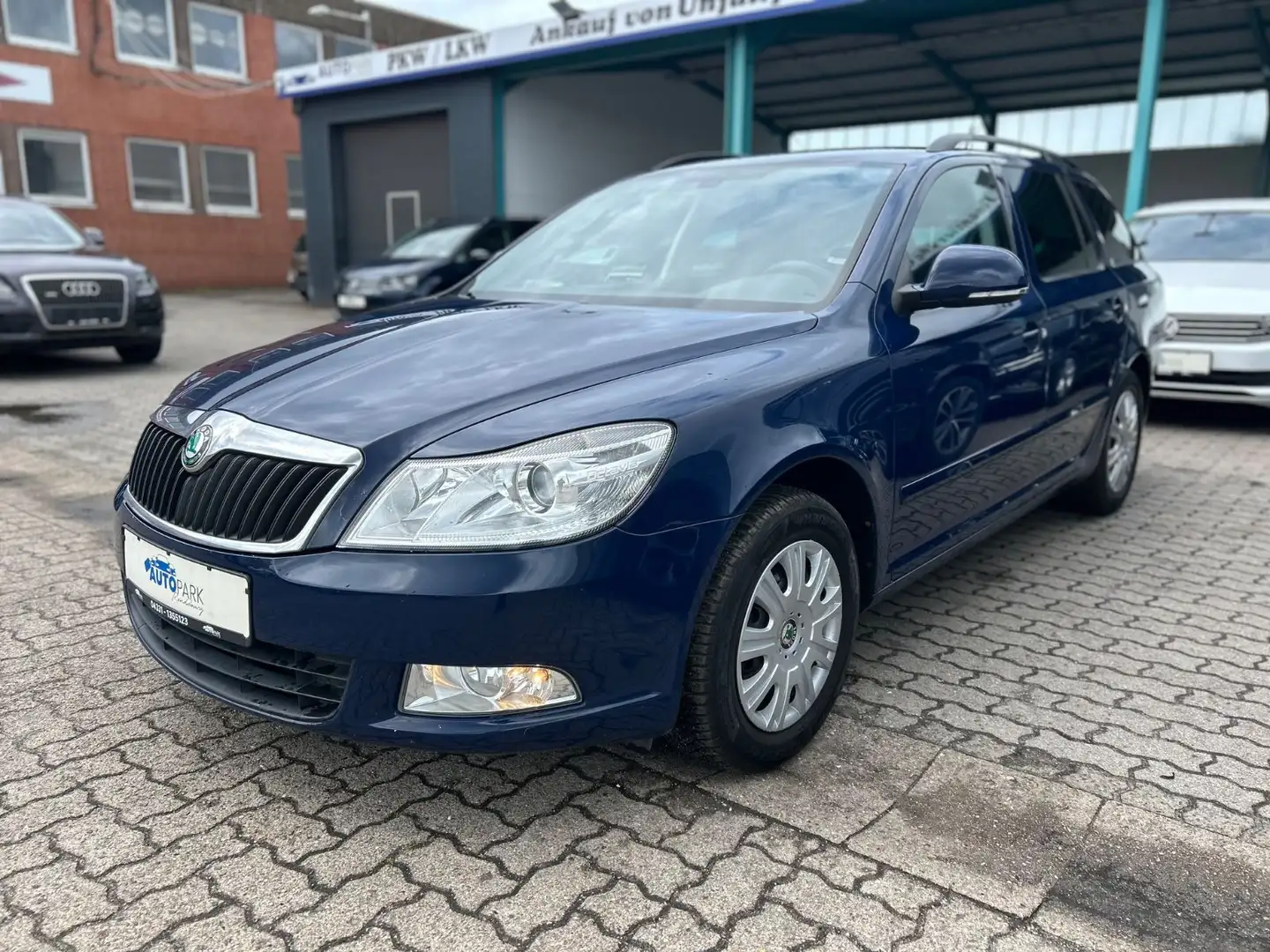 Skoda Octavia Combi Impuls Edition Blau - 1