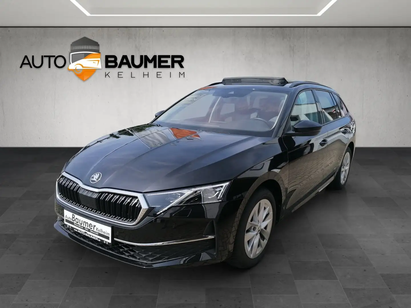 Skoda Octavia Combi 1.5 TSI DSG Selection AHK PANO MAT Schwarz - 1