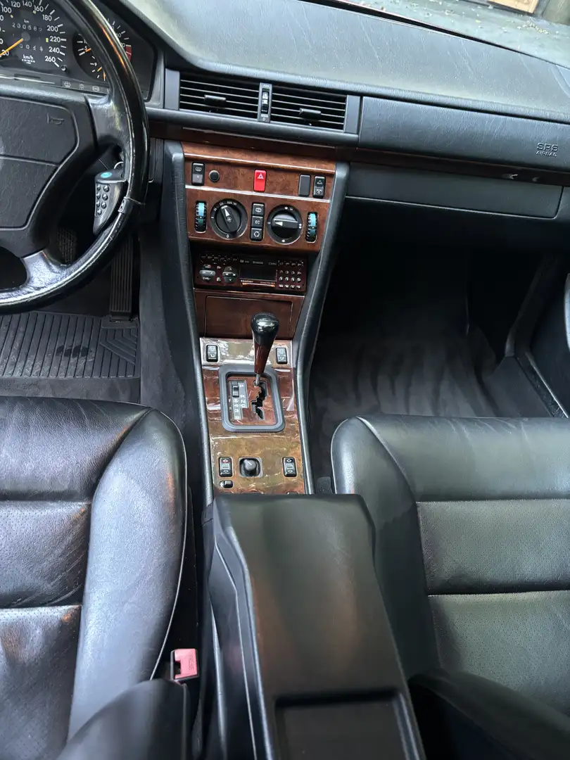 Mercedes-Benz Baureihe 124 CE-24 300 Cabrio (124.061) - 2