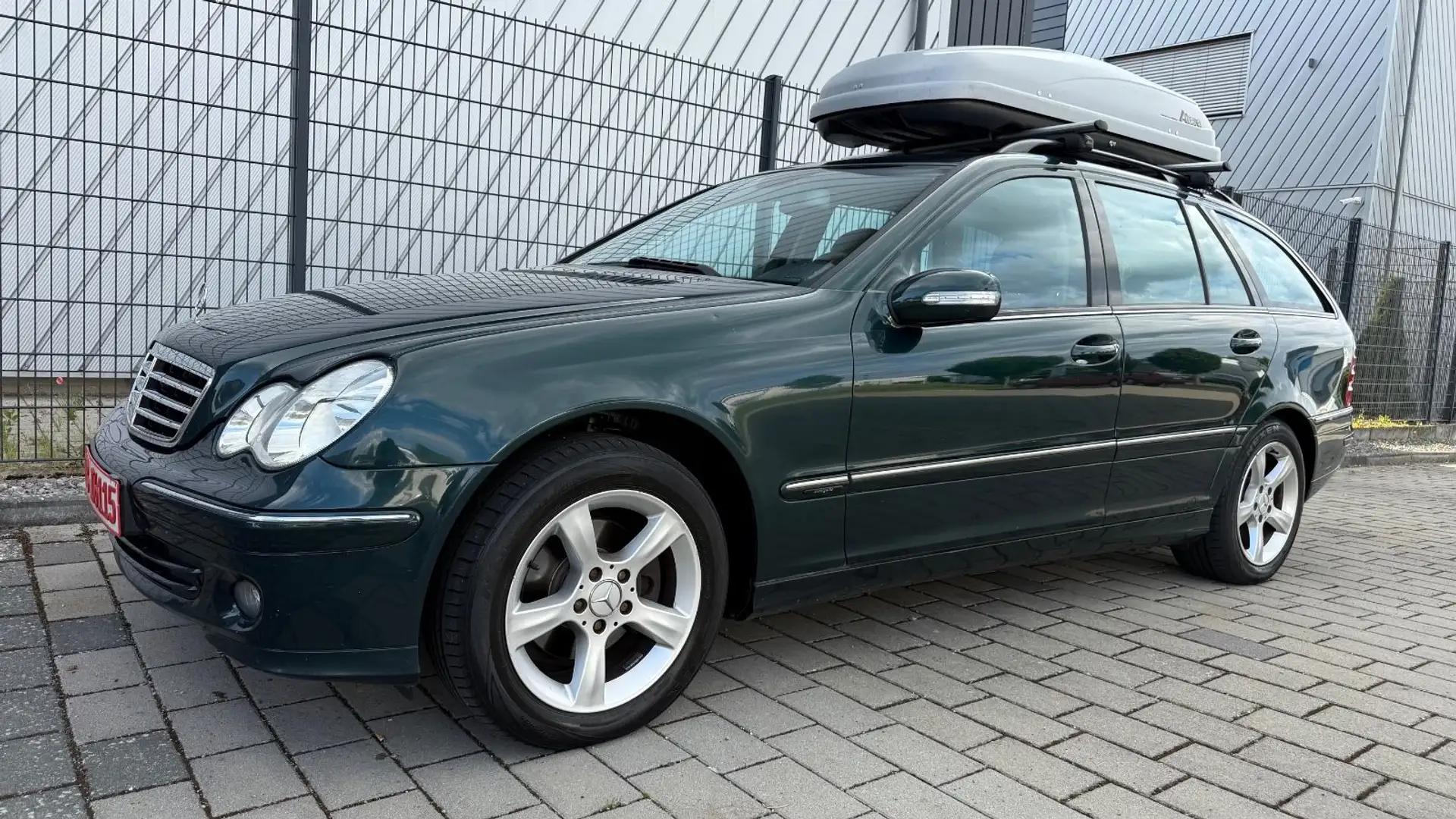 Mercedes-Benz C 220 CDI AVANTGARDE,AUTOMATIK,TÜV,AHK,LEDER,NAV Grün - 1