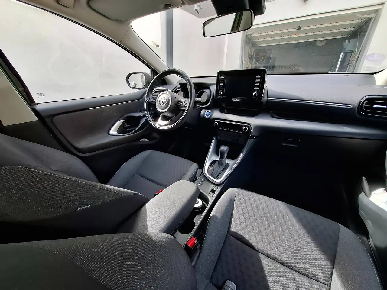 Toyota Yaris Yaris — photo 12