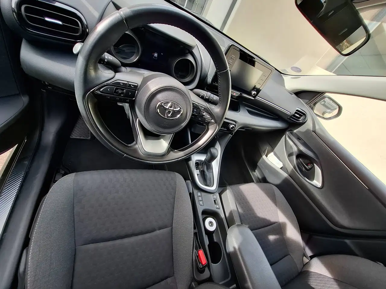 Toyota Yaris Yaris — photo 10