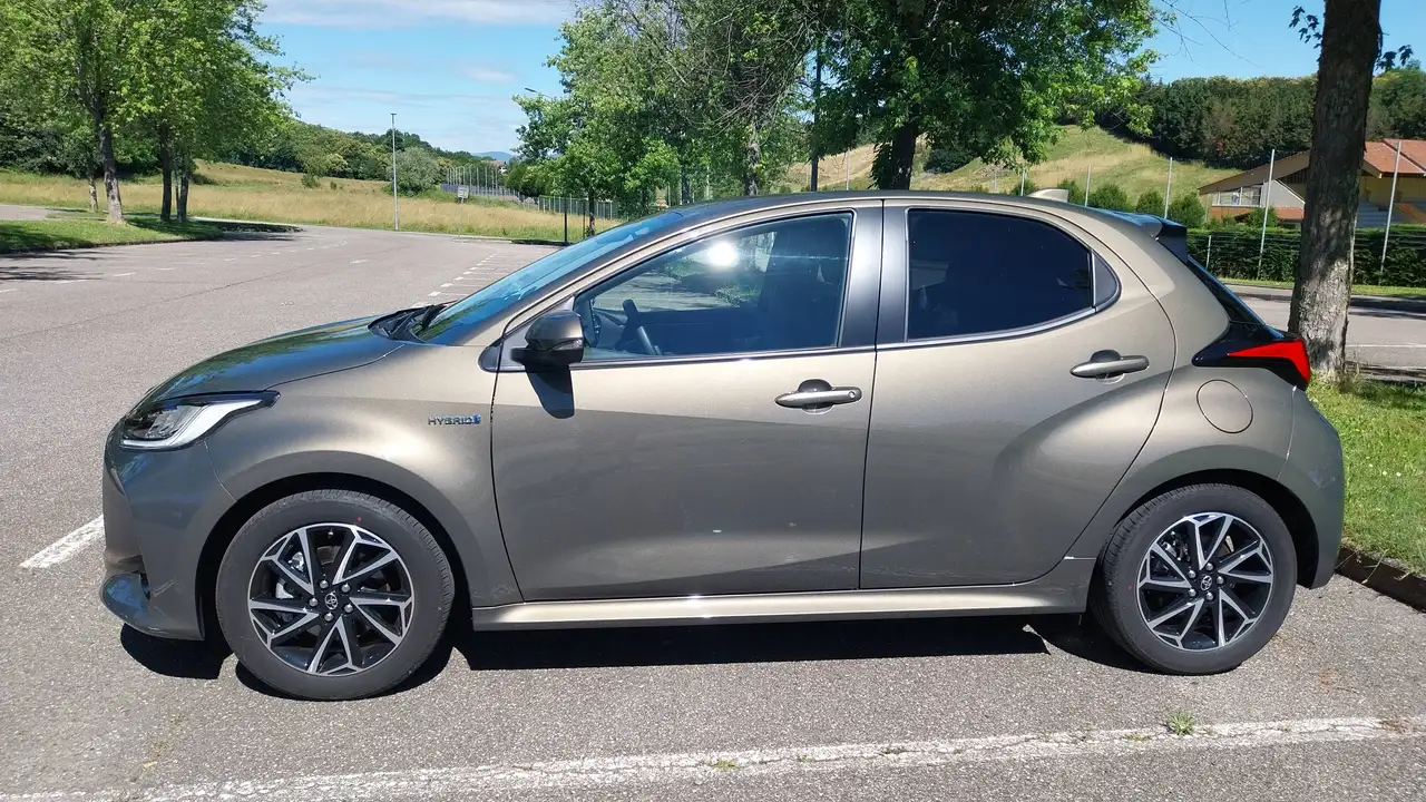 Toyota Yaris Yaris — photo 3