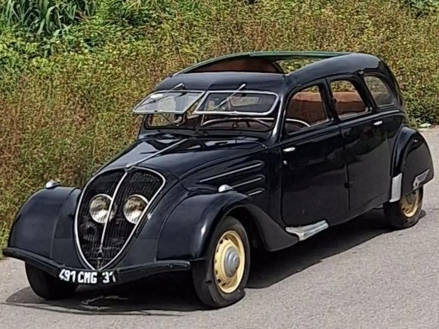 Peugeot 402 Noir - 1
