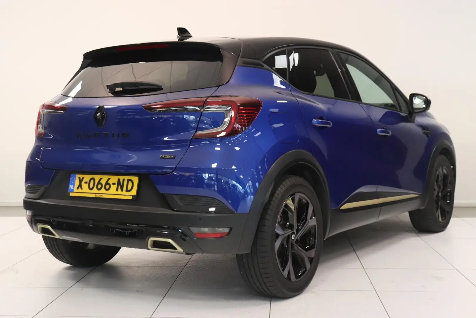 Renault Captur 1.6 E-Tech full hybrid 145 E-Tech engineered | BOS Bleu - 2